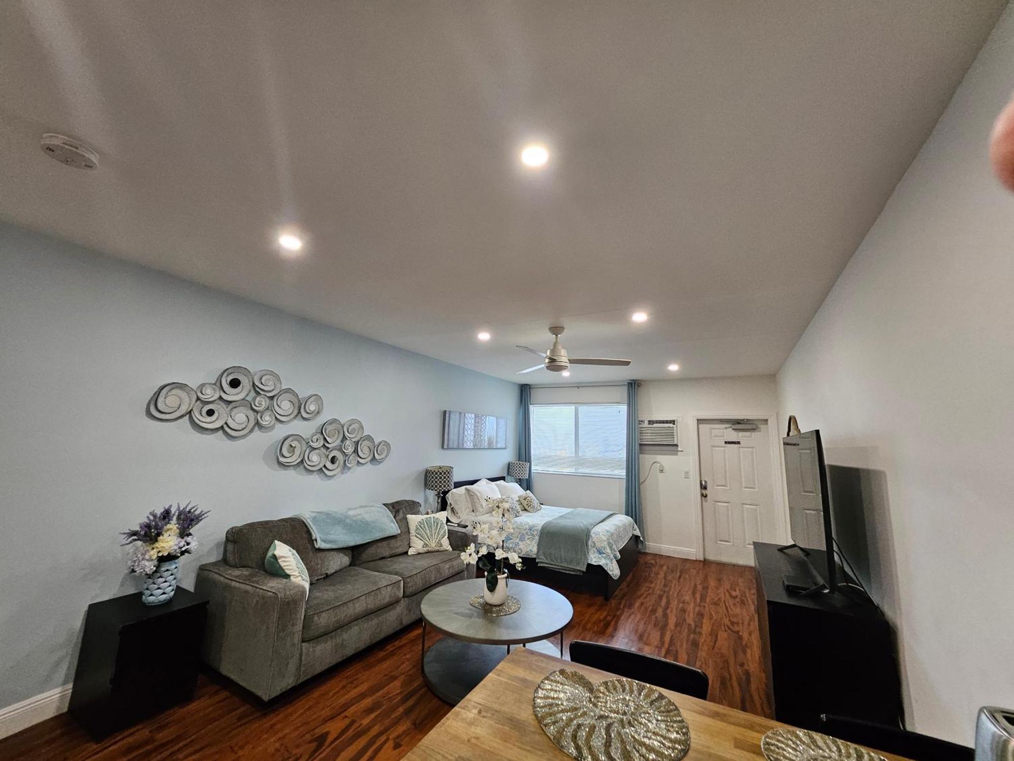 The Pearl Beachside Apartments On Hollywood Beach الغرفة الصورة