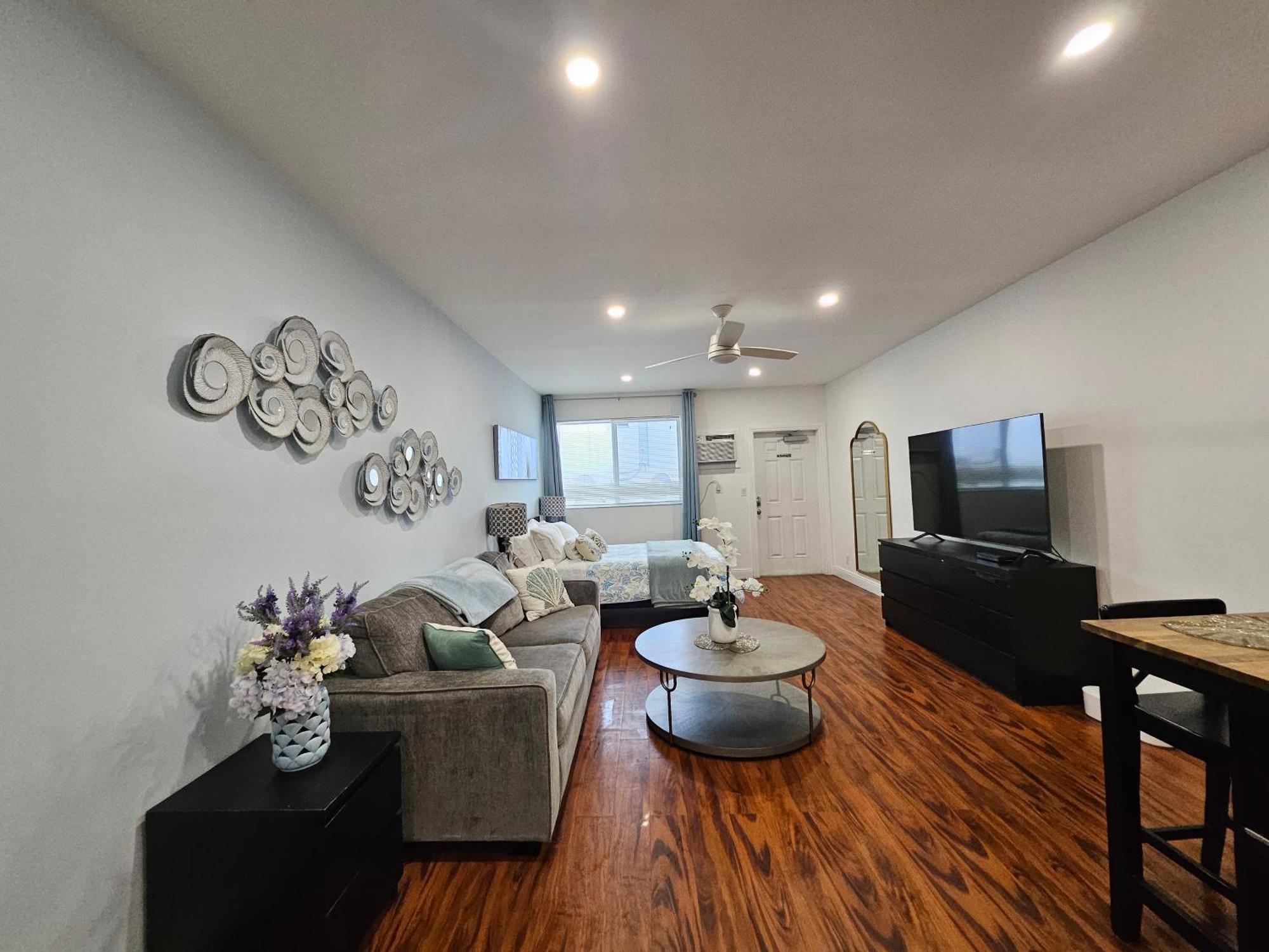 The Pearl Beachside Apartments On Hollywood Beach الغرفة الصورة